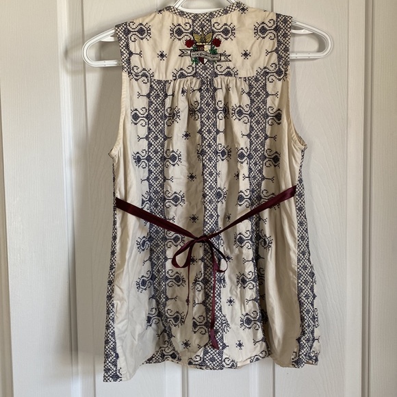 Boho-embroidered Sleeveless Top - Picture 7 of 13